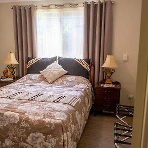 Deluxe Queen Suite